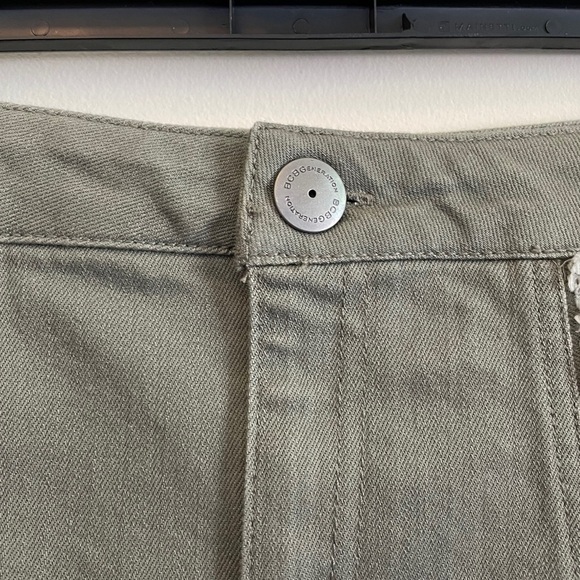 BCBGeneration skirt NWT - Picture 4 of 9